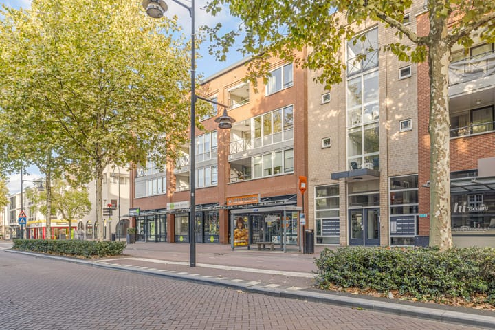 Zuid Koninginnewal 72 in Helmond foto