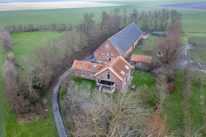 Zuiddijk 72 in Sint Philipsland foto