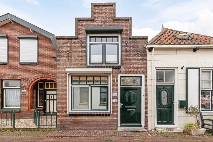 Zuiddijkstraat 20 in Brouwershaven foto