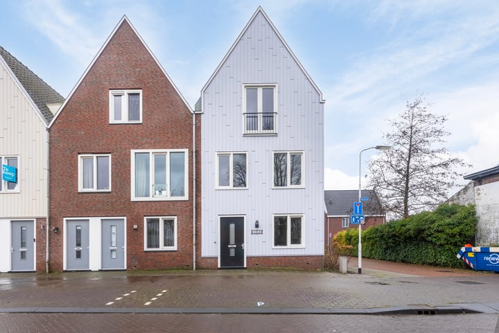 Zuideinde 125a in Westzaan foto