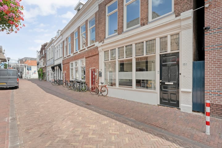 Zuideinde 15 in Meppel foto