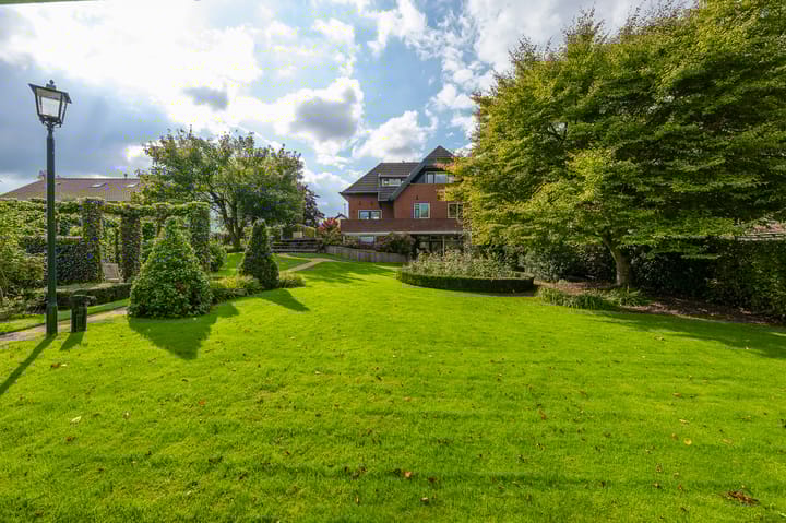 Zuideinde 35 in Zevenhoven foto