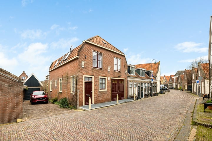 Zuideinde 54 in Monnickendam foto