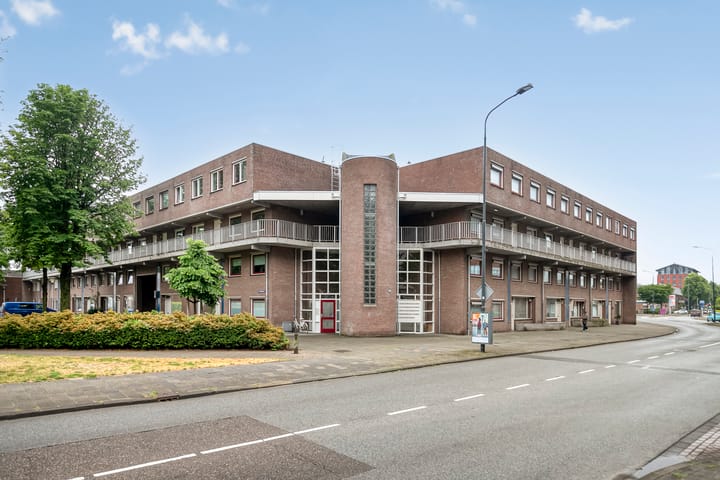 Zuidende 48 in Helmond foto