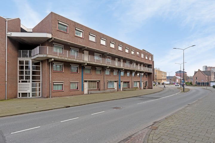 Zuidende 54 in Helmond foto