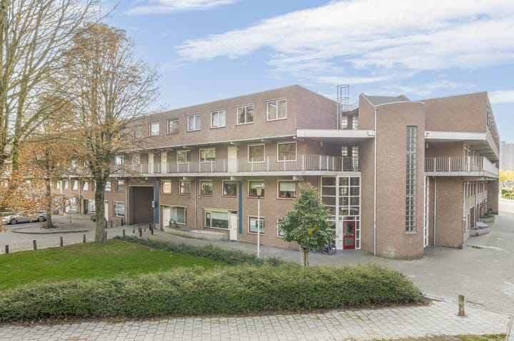 Zuidende 64 in Helmond foto