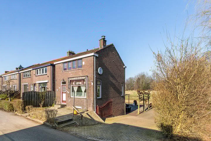 Zuidendijk 240 in Dordrecht foto