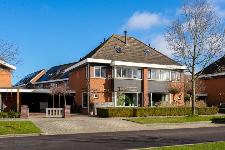 Zuider Kadijk 66 in Enkhuizen foto