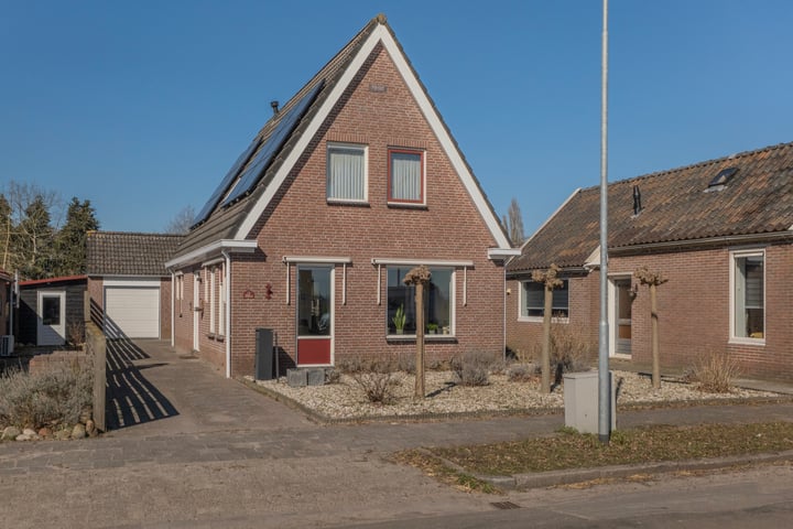 Zuiderdiep 195A in Nieuw-Buinen foto