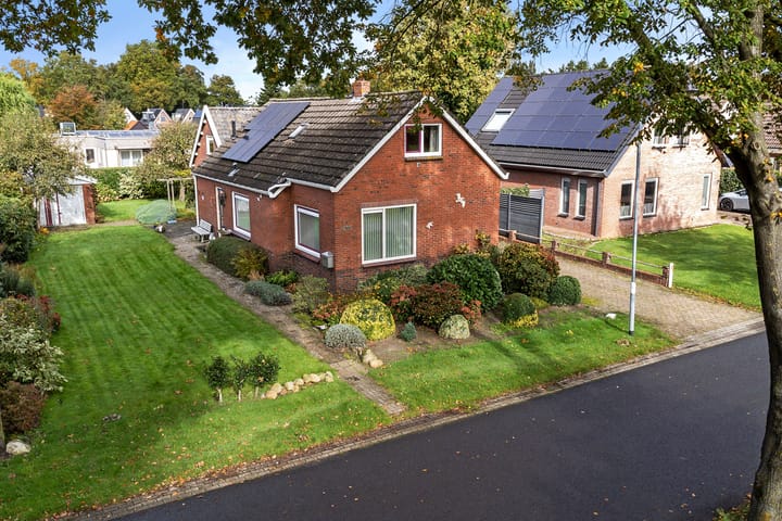 Zuiderdiep 419 in Nieuw-Buinen foto