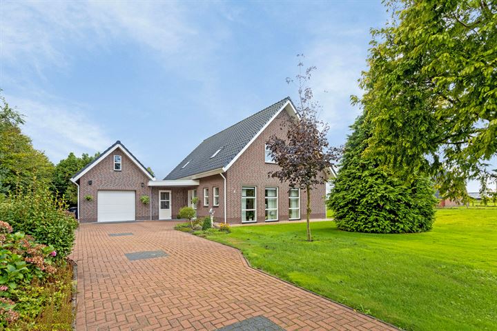 Zuiderdiep 46 in Nieuw-Buinen foto