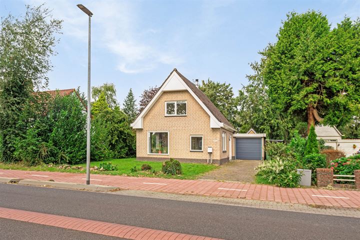 Zuiderdiep 525A in Valthermond foto