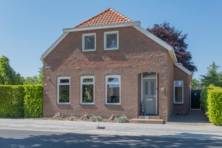 Zuiderdiep 93 in Nieuw-Buinen foto