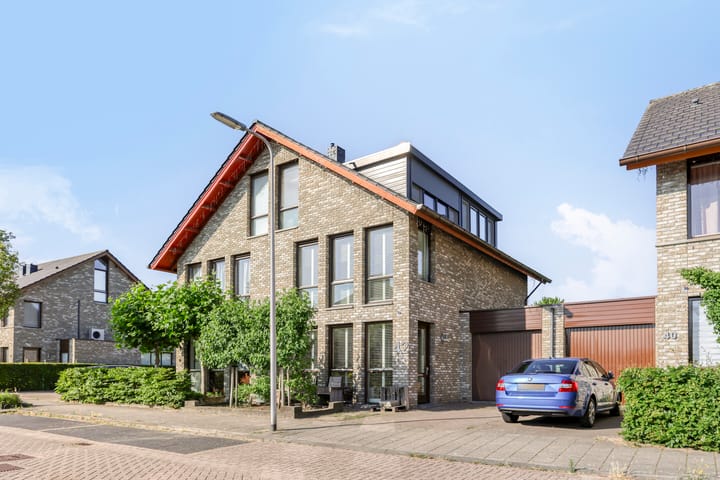 Zuiderkeerkring 42 in Alphen aan den Rijn