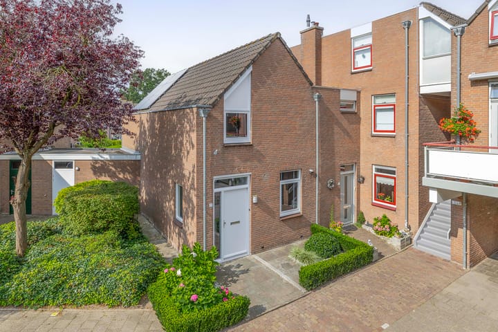 Zuiderkruis 1 in Lisse foto