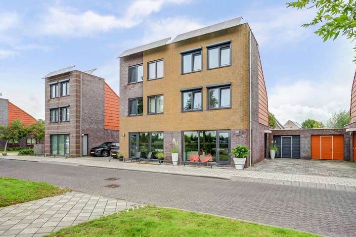 Zuiderlicht 33 in Heerhugowaard
