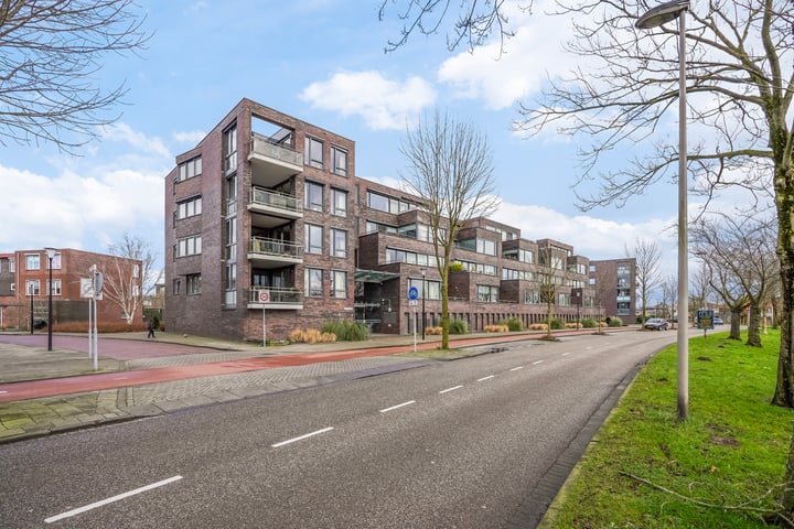 Zuidersingel 50 in Barendrecht foto