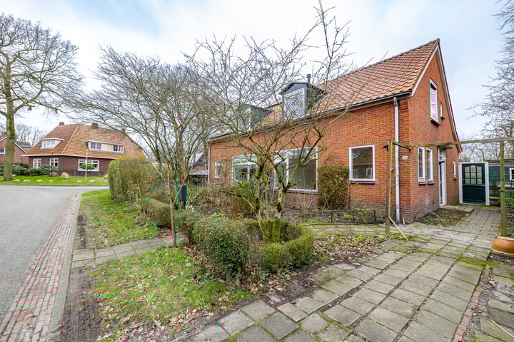 Zuiderstraat 5 in Noordlaren foto