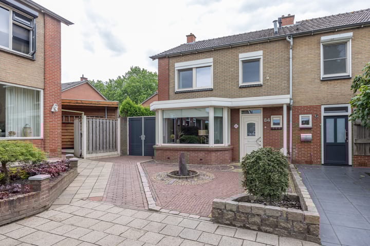 Zuiderstraat 84 in Rijssen