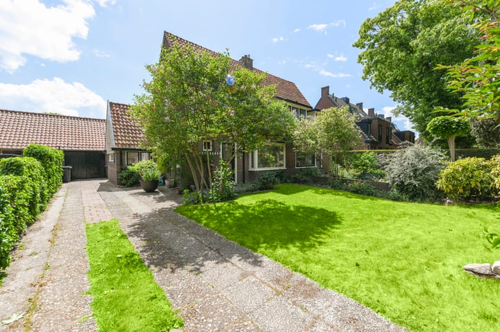 Zuiderweg 5 in Huizen foto