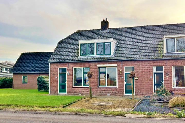 Zuiderzeestraatweg 205 in Oldebroek foto