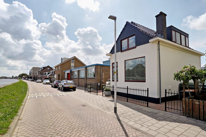 Zuidkade 93 in Waddinxveen foto