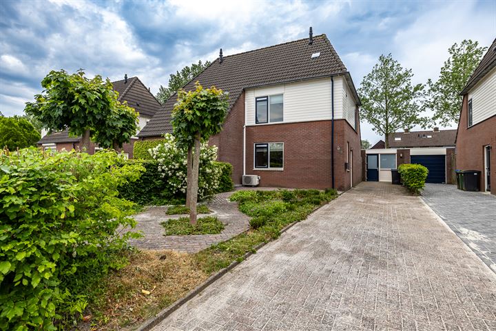 Zuidwende 8 in Ten Boer foto