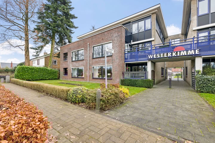 Zuivelplein 1 in Peize foto