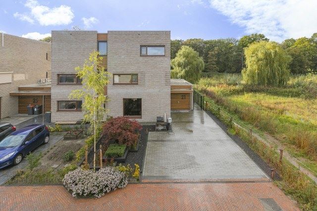 Zundertstraat 21 in Tilburg foto