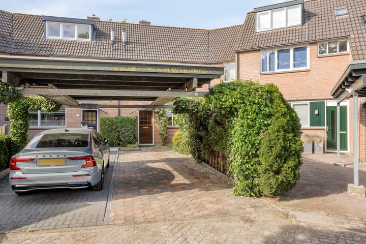 Zwaardvegersveld 16 in Apeldoorn foto