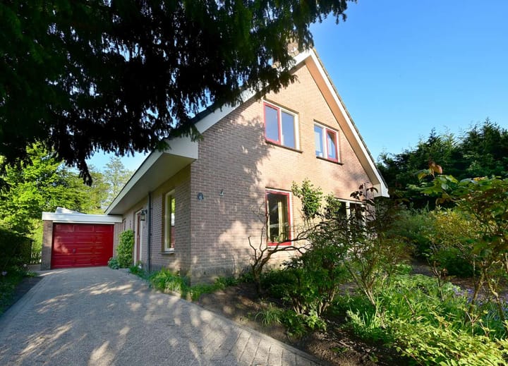 Zwaluw 6 in Zuid-Scharwoude