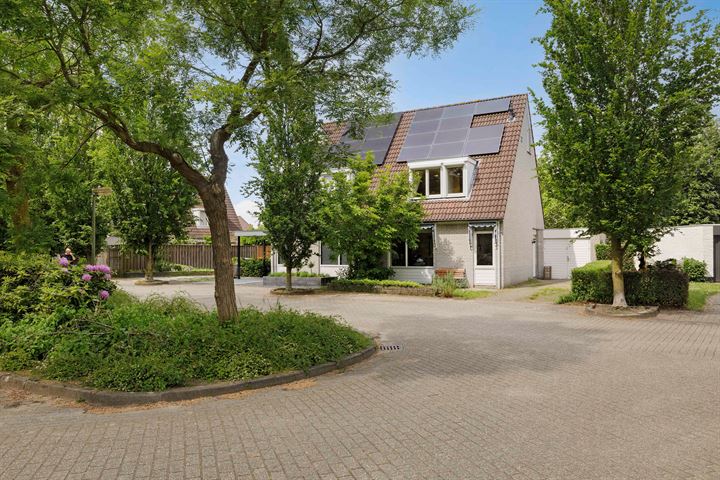 Zwaluwborch 4 in Rosmalen foto