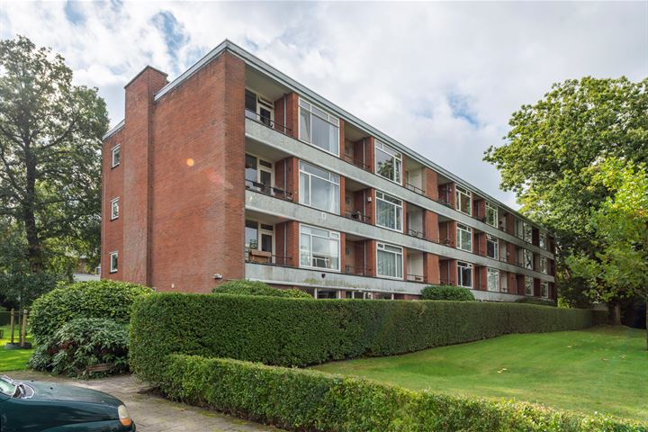 Zwaluwlaan 58 in Bussum foto