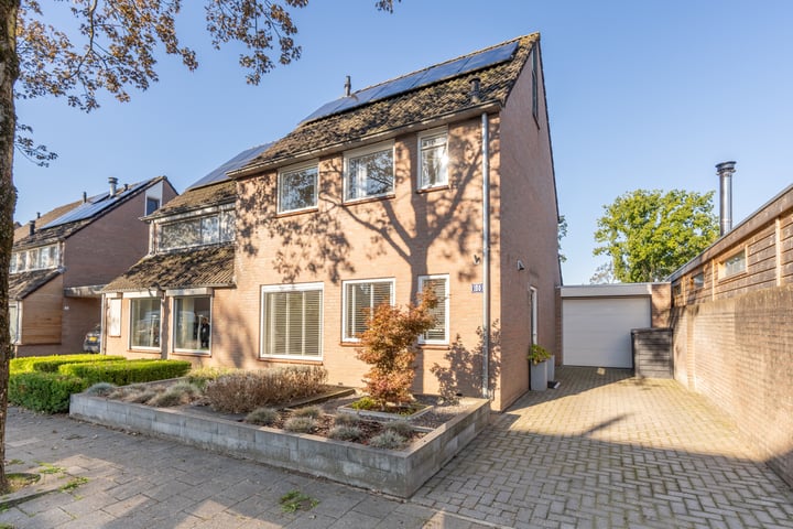 Zwaluwstraat 100 in Gennep foto
