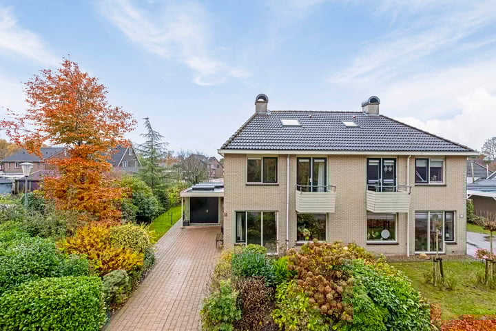 Zwaluwstraat 12 in Veendam foto