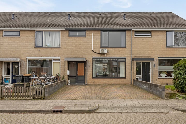 Zwaluwstraat 13 in Goor foto