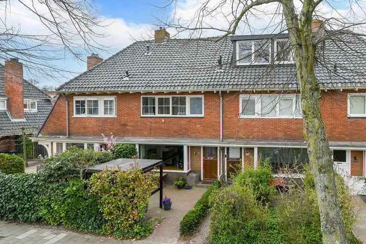 Zwaluwstraat 25 in Badhoevedorp foto
