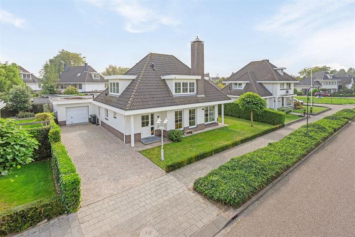 Zwanebloemsingel 58 in Helmond foto