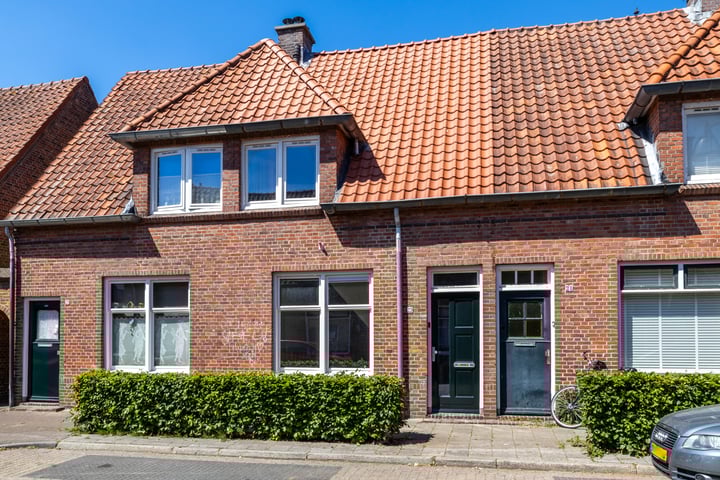 Zwanebloemstraat 23 in Almelo foto