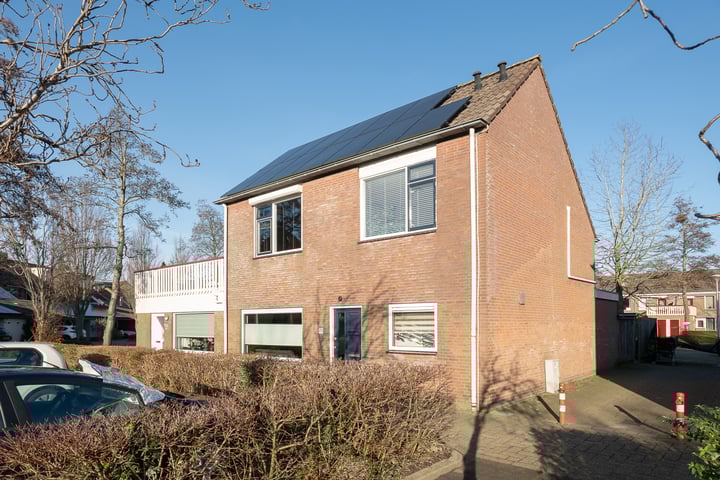 Zwanendaal 77 in Nieuwerkerk aan den IJssel foto