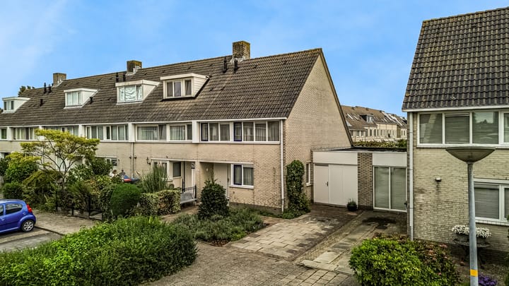 Zwarte mees 10 in Uithoorn