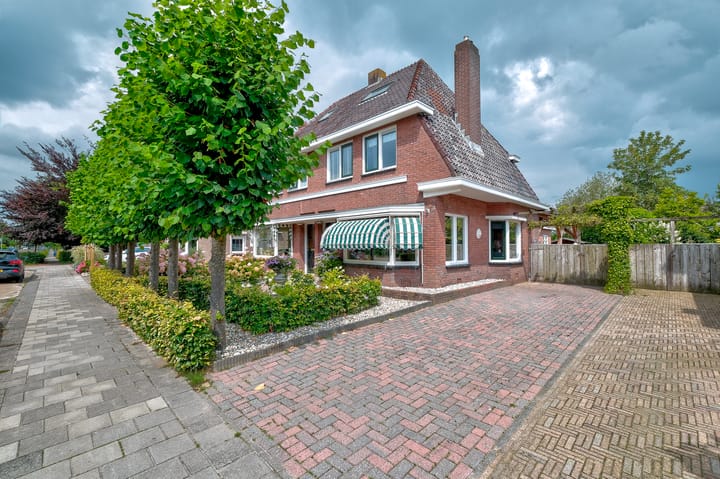 Zwartwatersweg 52 in Assen foto